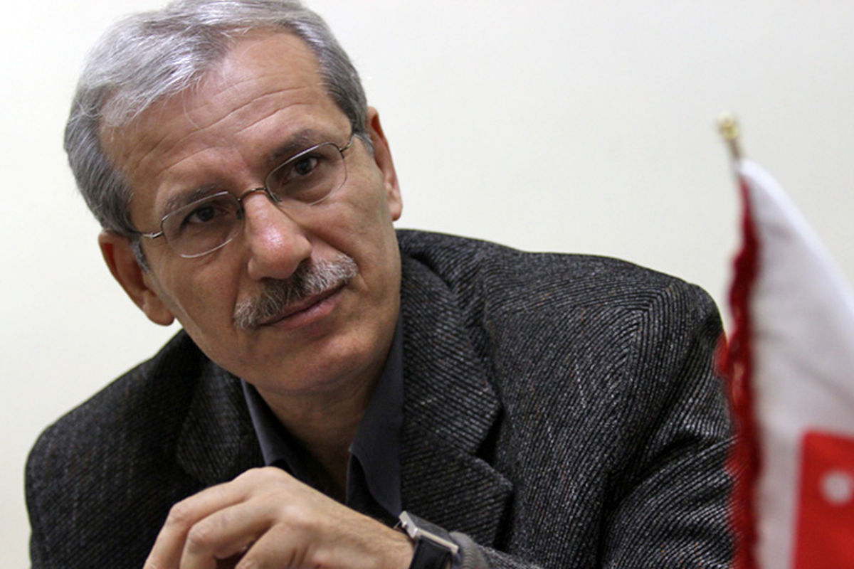 نصیرزاده:فیروز کریمی روی کاغذ با ما قرارداد دارد
