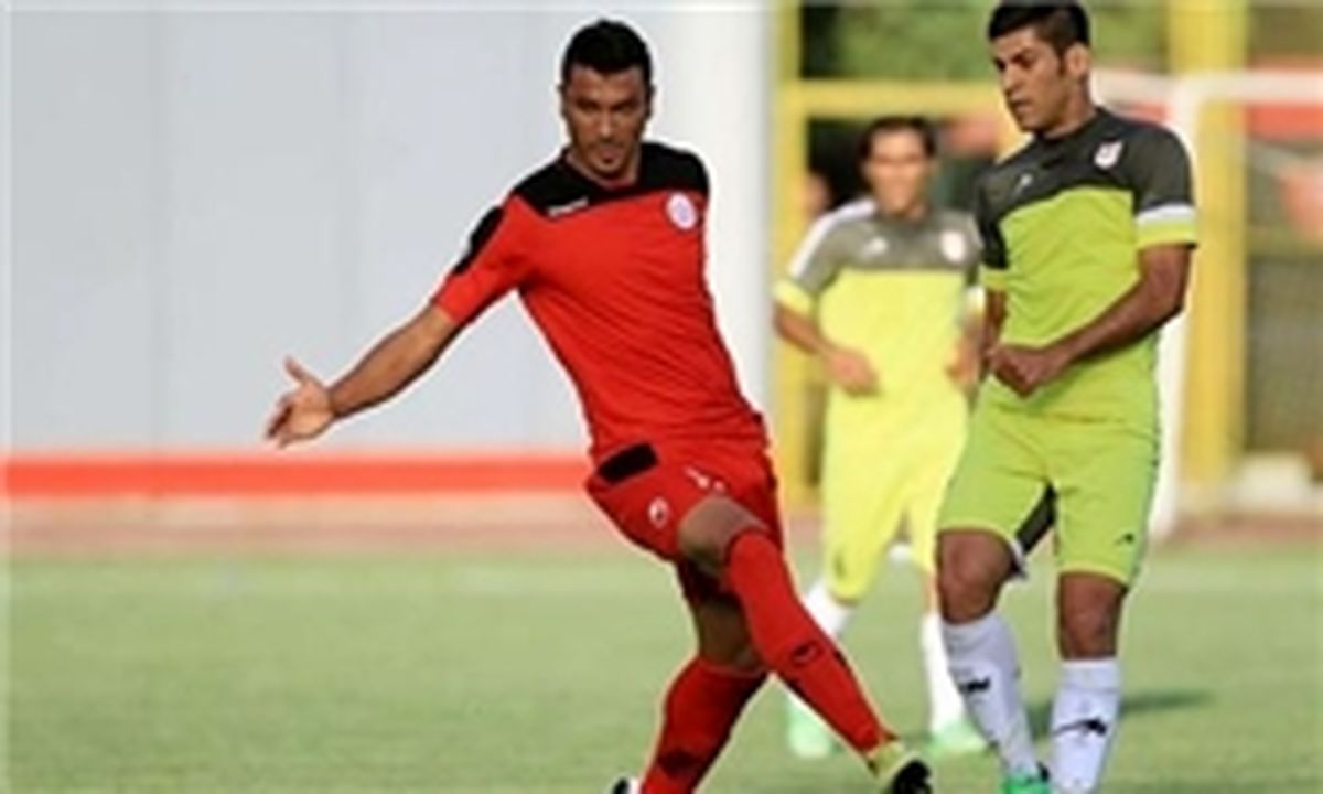 مهاجم پرسپولیس بالاخره به پدیده شاندیز پیوست