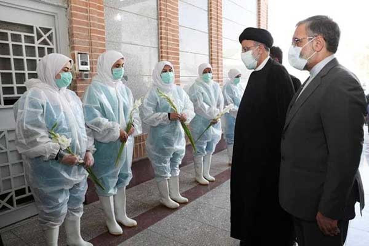 اقدام تحسین برانگیز رئیسی در بهشت زهرا +عکس