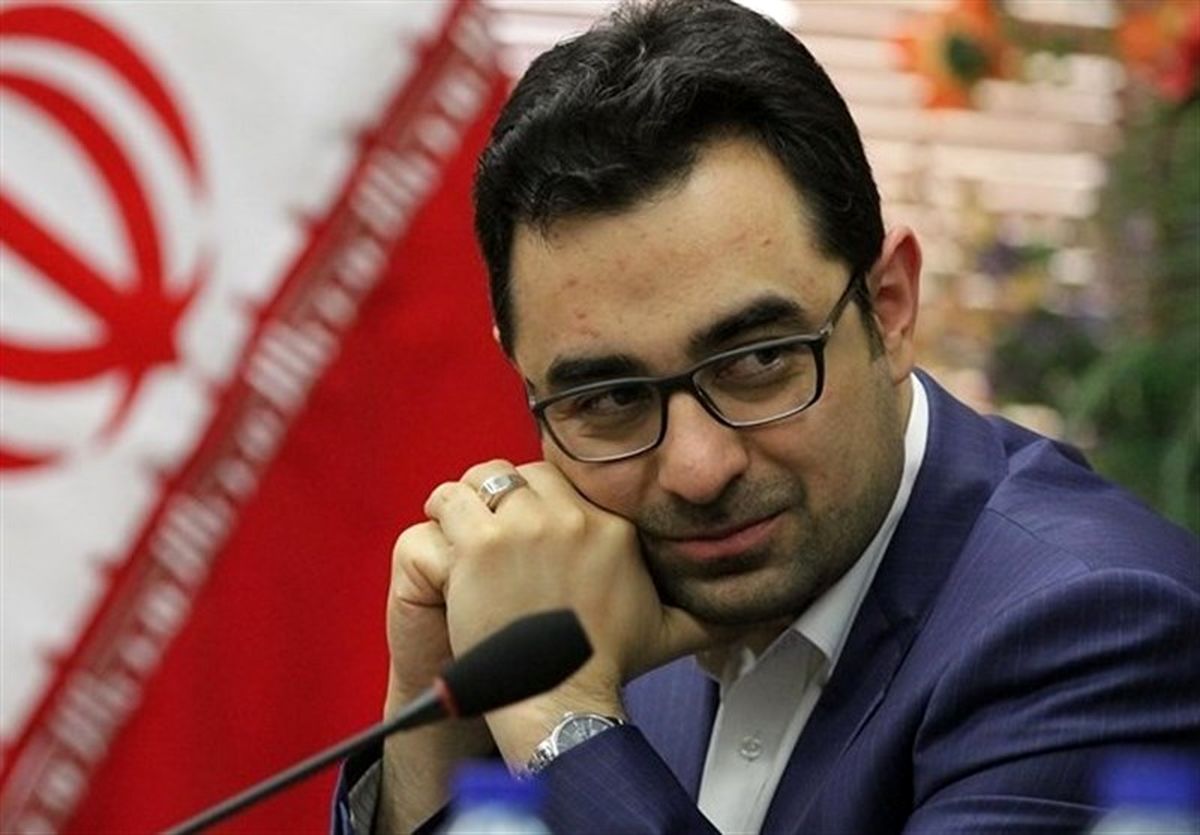 پرونده عراقچی ۹ متهم دارد/ دادگاه علنی با اجازه قاضی
