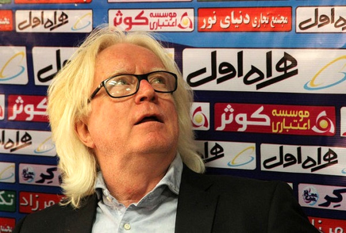 شفر: به بازیکنان بزرگ تیم من احترام بگذارید