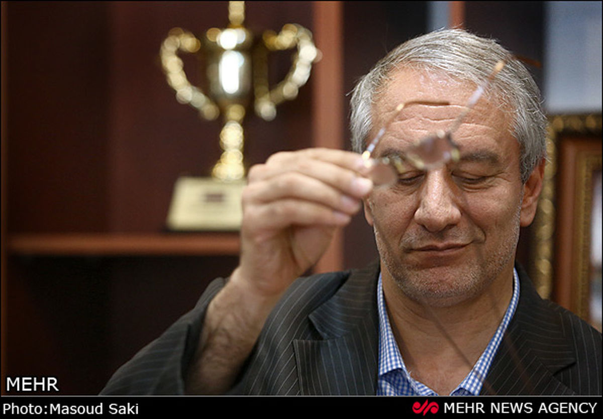 درخواست احمدی‌نژاد از کفاشیان