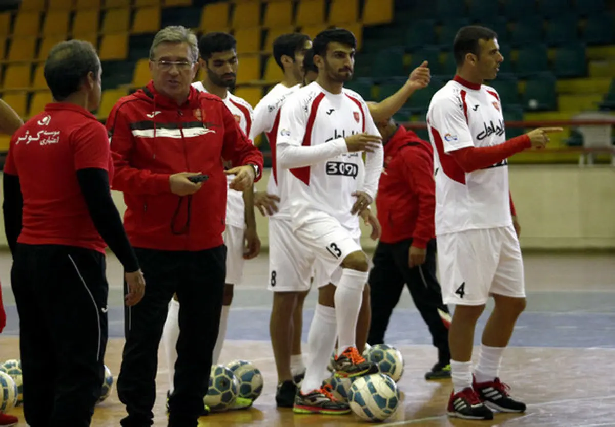 واکنش زادمهر به انتقاد تند برانکو از کی‌روش 