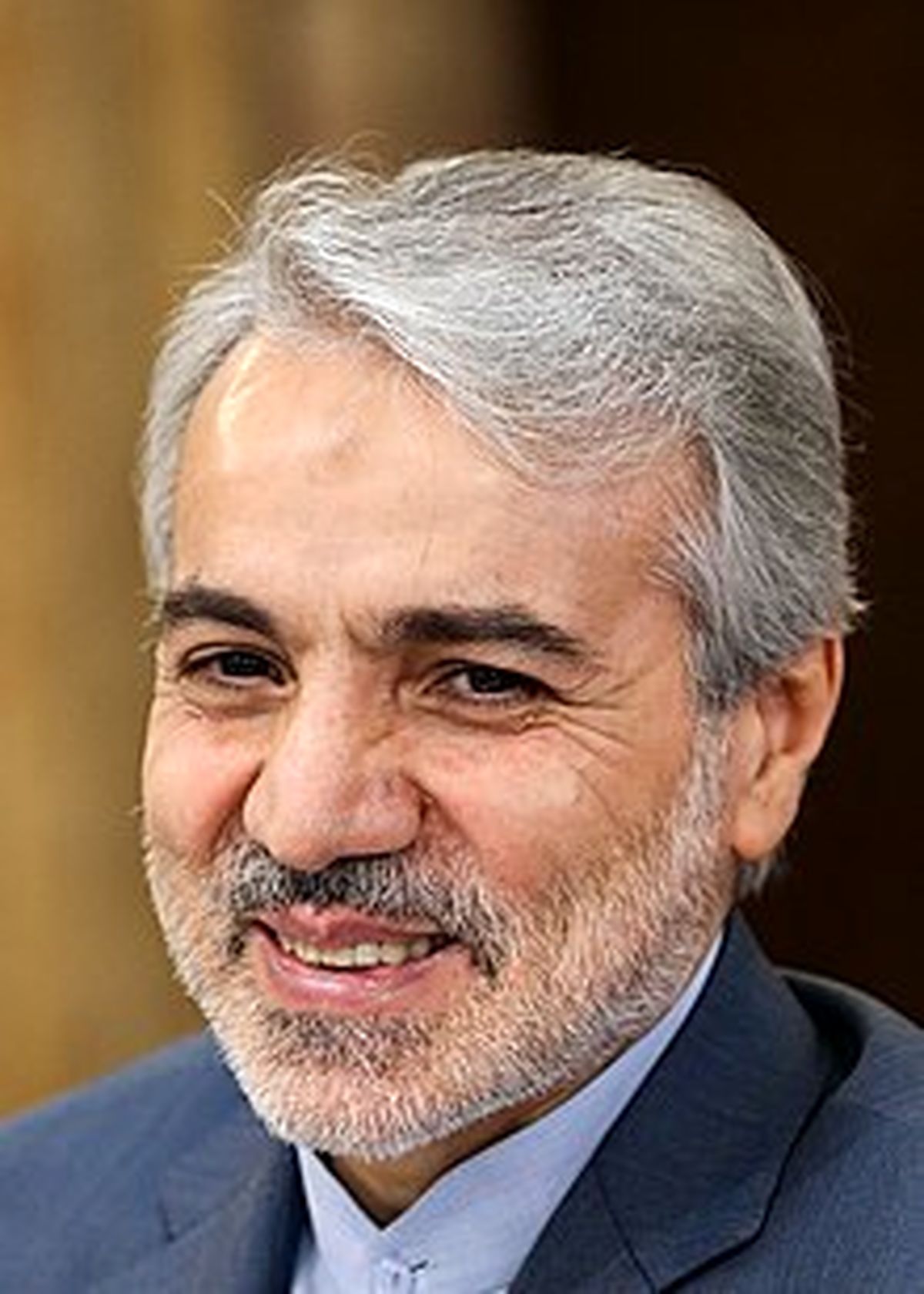 پرداخت ۵ هزار میلیارد تومان عیدی به کارکنان دولت با حقوق بهمن 