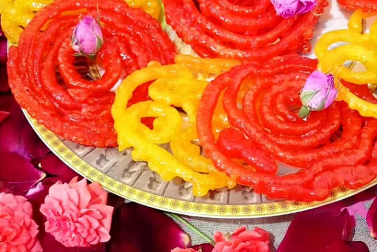 طرز تهیه زولبیا آلبالویی در خانه برای ماه رمضان