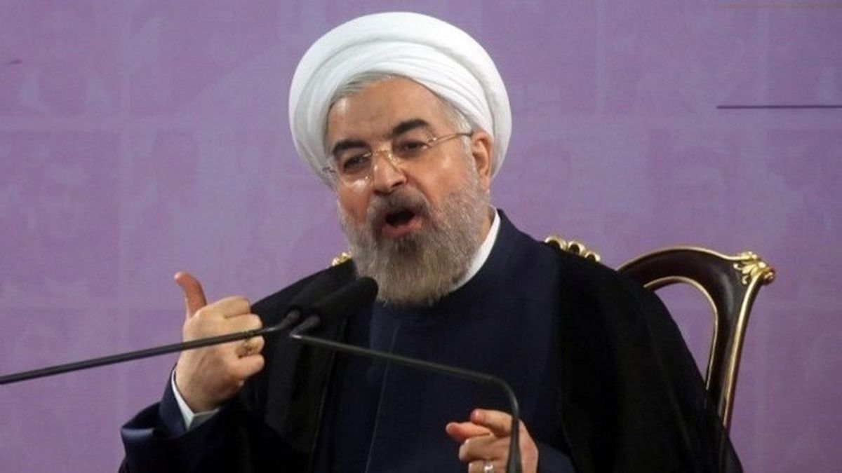 روحانی تصمیم خود را گرفته است؟/ اصلاح طلبان هنوز در دوراهی تردید حمایت از روحانی