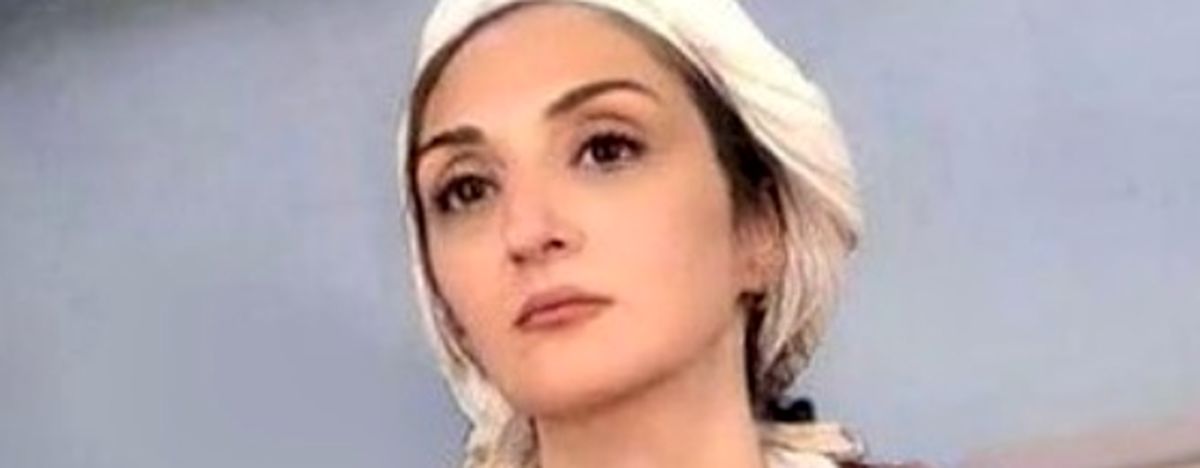لاله اسکندری با انتشار عکسی از خواهرش تولدش را تبریک گفت