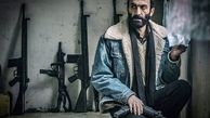 هادی حجازی فر در انبار اسلحه + عکس