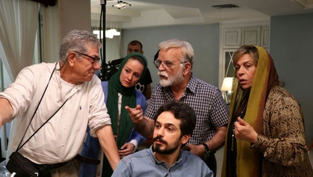 رضا یزدانی برای «مشت آخر» می‌خواند