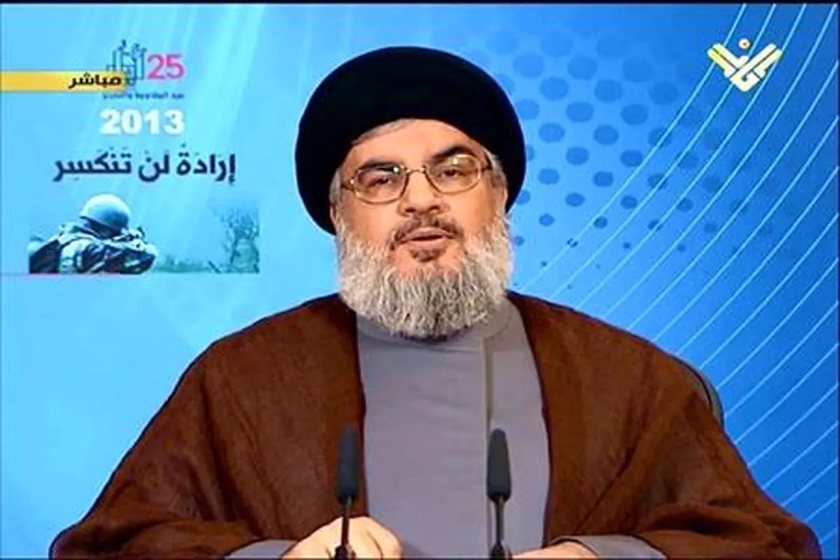 اوباما هنگام سخنرانی سید حسن نصرالله + عکس