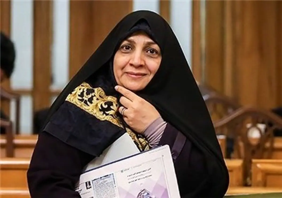 طلایی: آزادگانی همچون « آباد » پیام رسان شهدا هستند