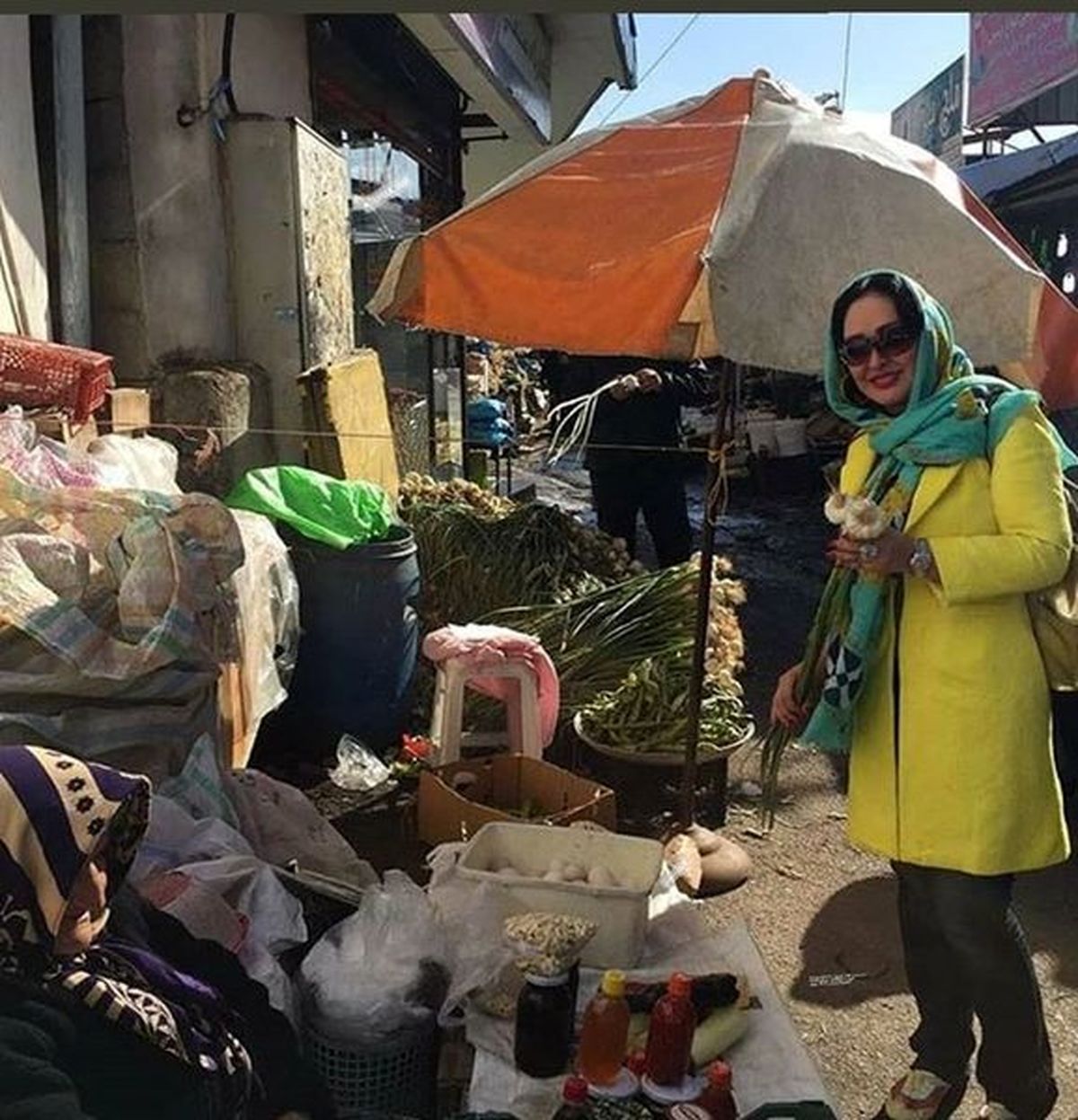 الهام حمیدی در بازار محلی شمال+عکس