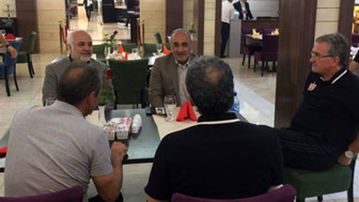 جلسه برانکو و مدیران پرسپولیس پیش از دیدار با سپیدرود
