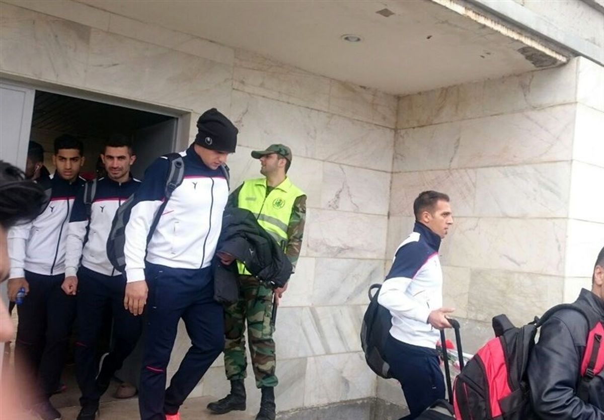 جنگ تمام عیار لفظی بین هواداران پرسپولیس و سپید رود!