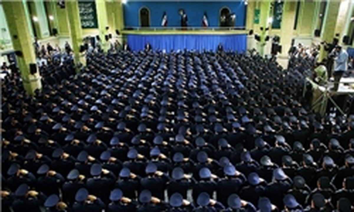 دیدار فرماندهان و کارکنان نیروی هوایی ارتش با رهبر معظم انقلاب 