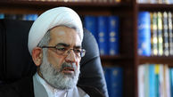 مسئولان به جای کف زدن، برخورد کنند