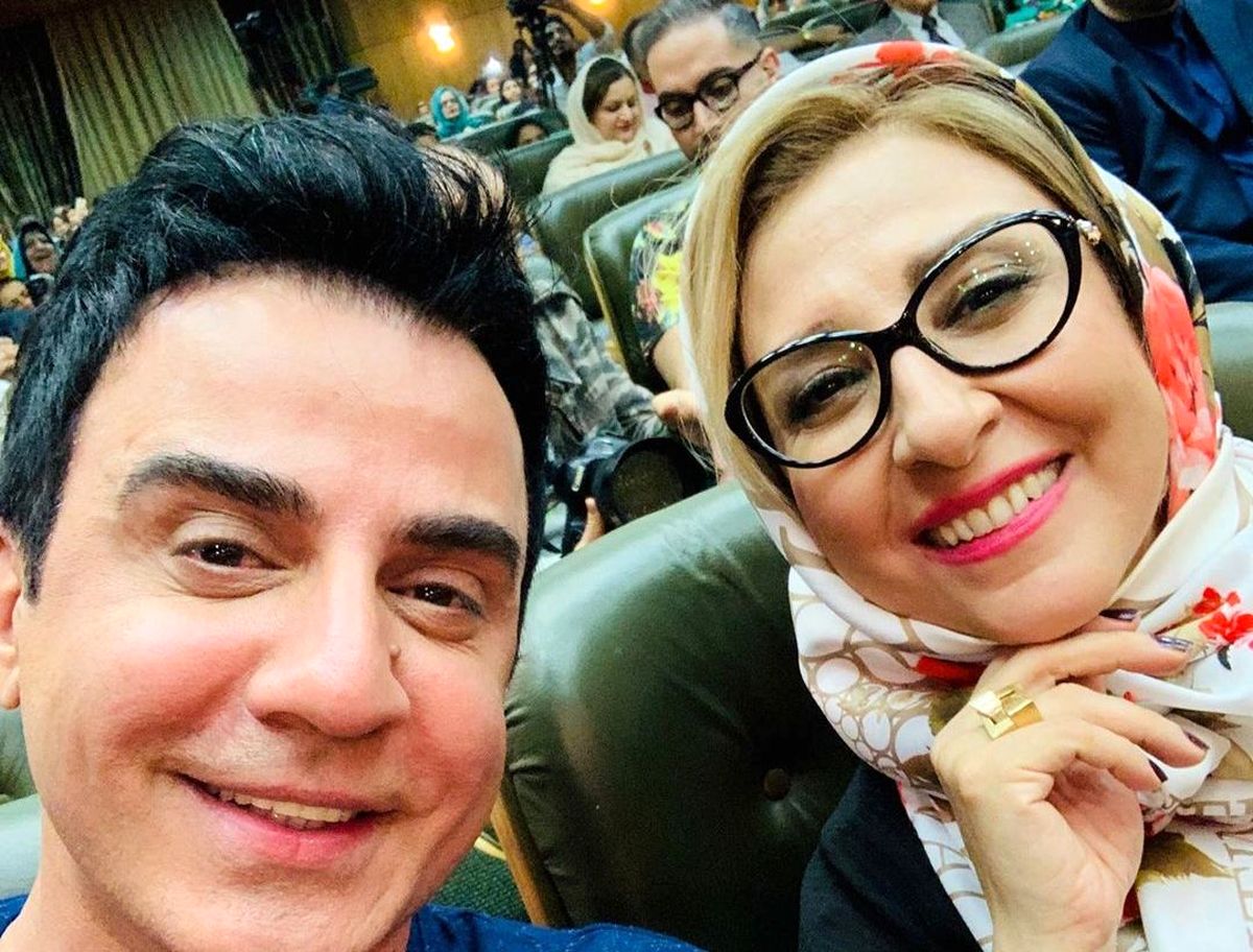 سلفی خندان داریوش فرضیایی با مرجانه گلچین