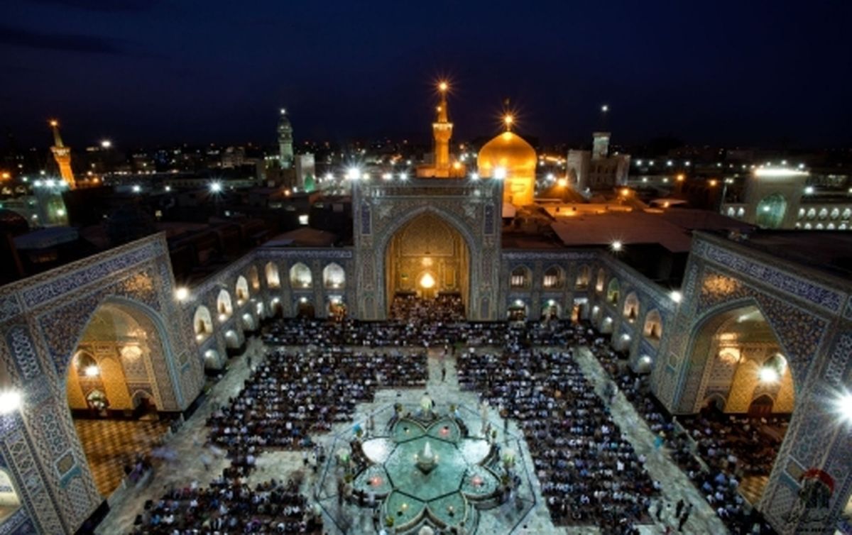 اینجا مرکز ایران است/ چه کساني در قيامت به امام رضا(ع) نزديک ترند؟+ تصاوير حرم