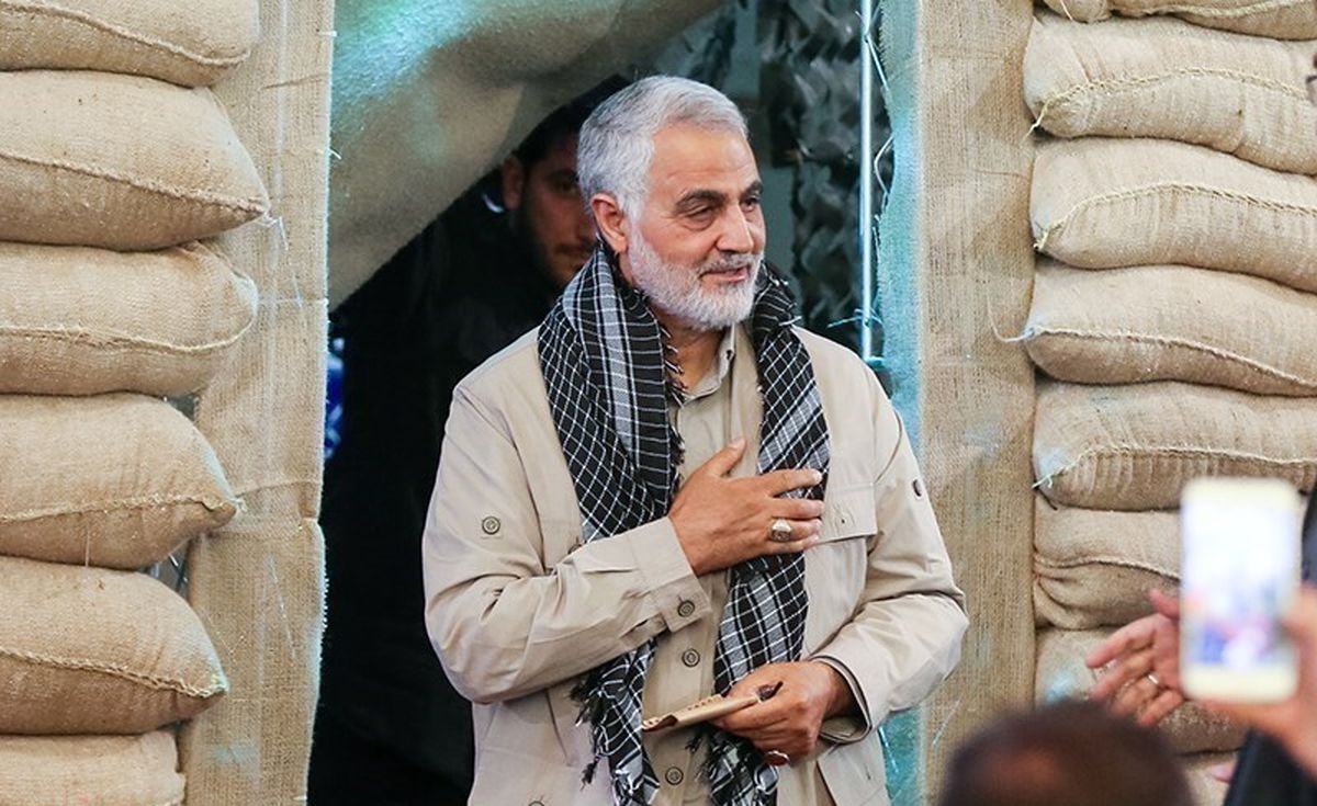 انگشتر سردار سلیمانی به کارگردان «عابدان کهنز» رسید

