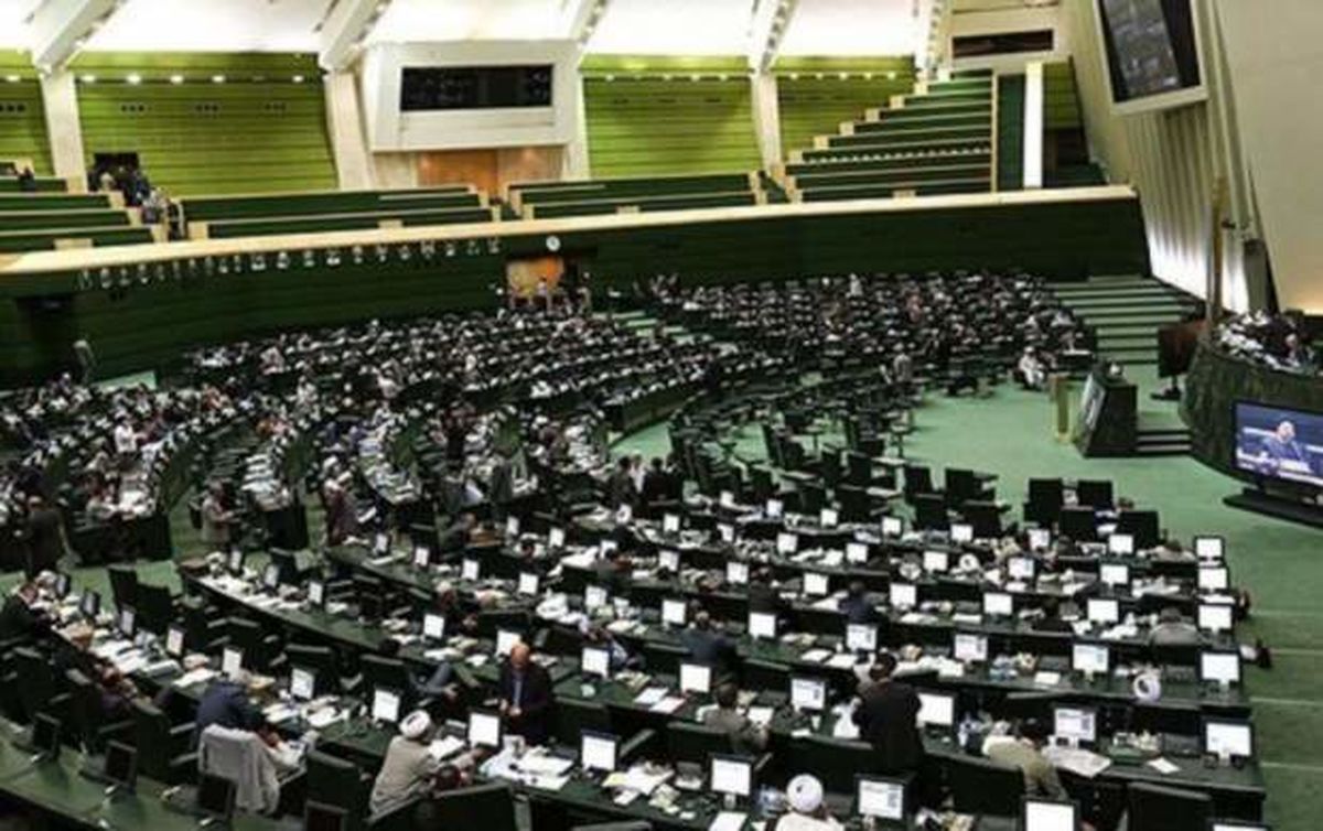 کار روحانی از مجلس به قوه قضائیه کشید
