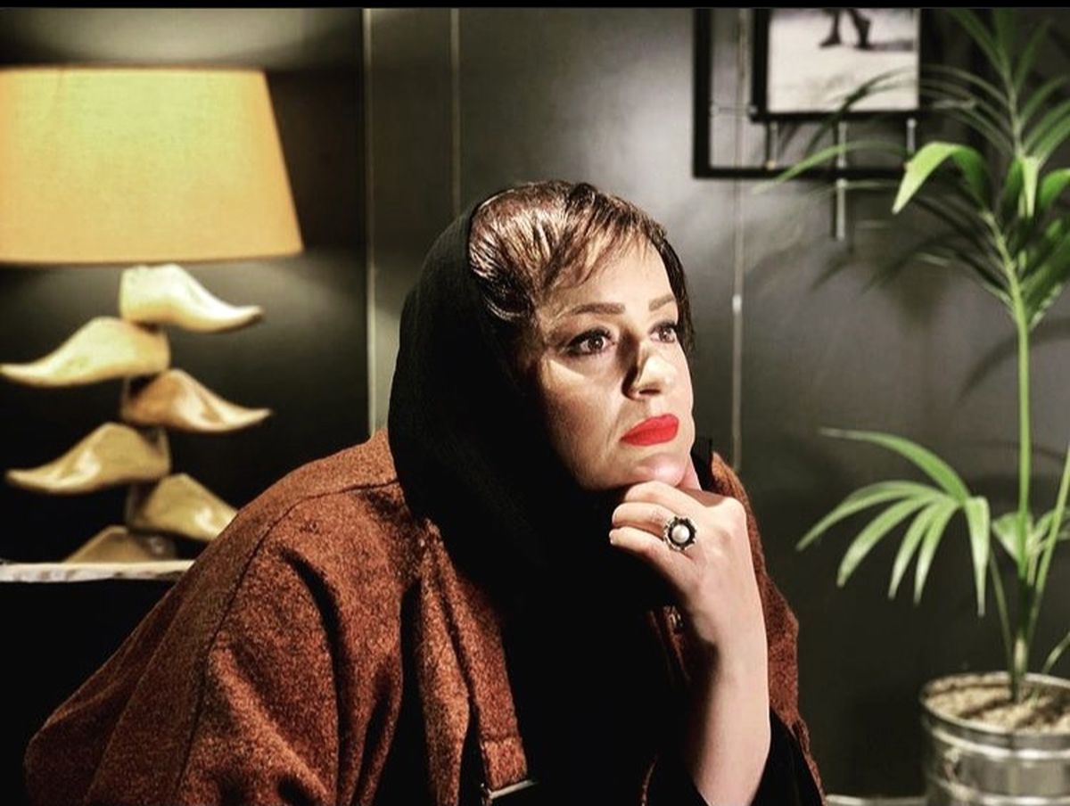 عکسی قدیمی از نعیمه نظام دوست