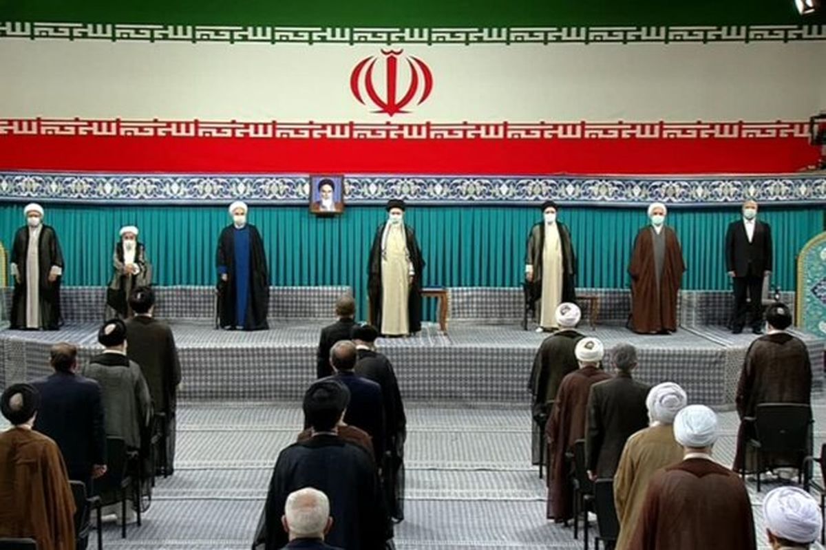 مراسم تنفیذ حکم ریاست‌جمهوری سیزدهم آغاز شد