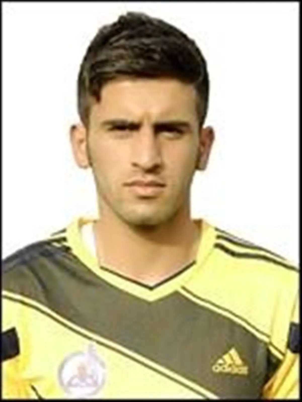 چه کسی برابر استقلال درون دروازه می ایستد؟