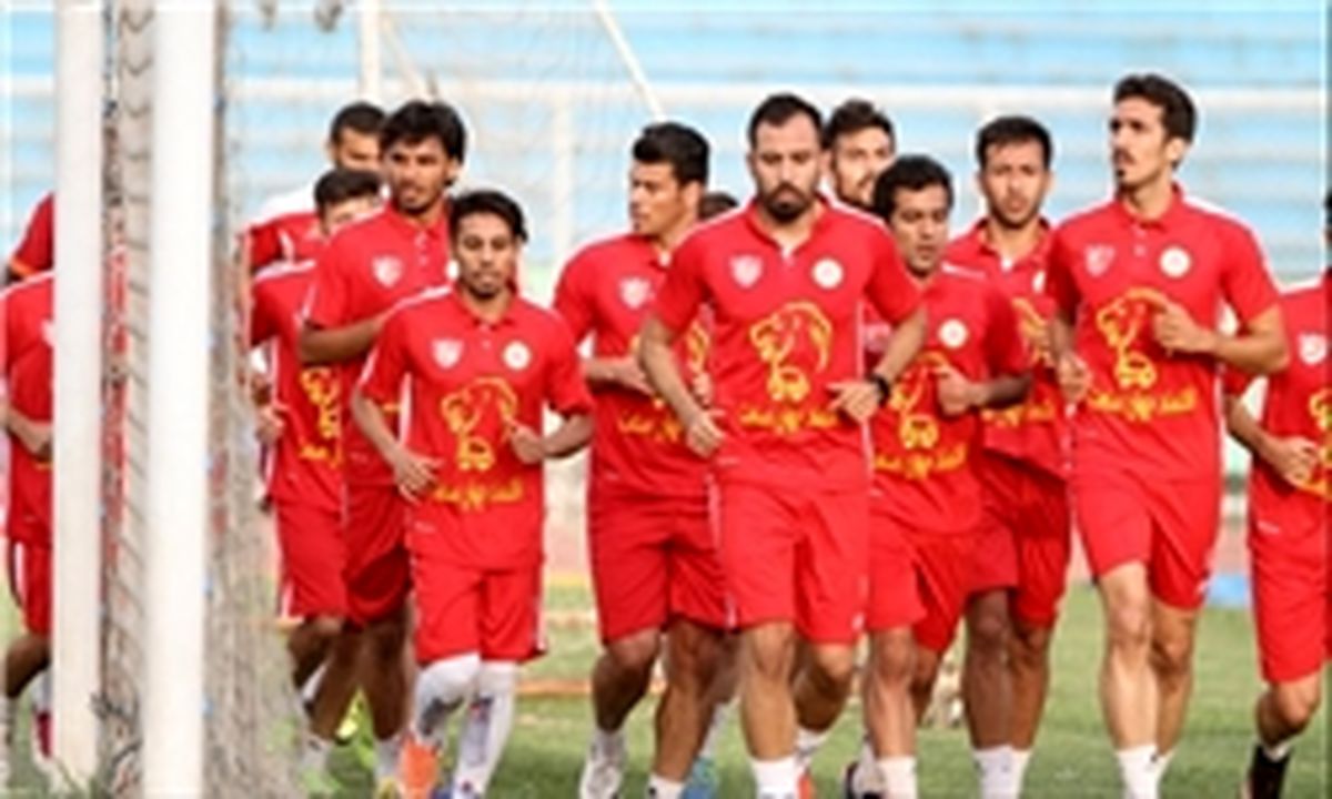 نفتی‌ها اعتصاب کردند