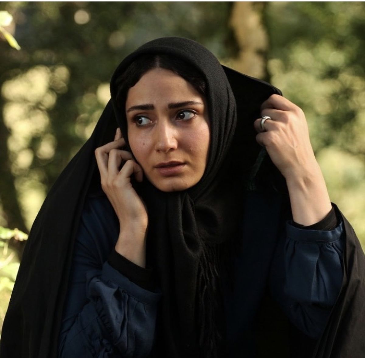 سمیرا حسن پور با چادر + عکس