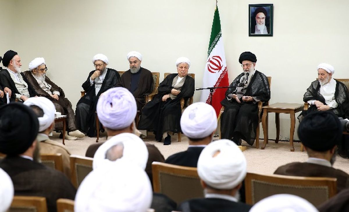 جبهه انقلاب و یک مراقبت مهم/ مساله انتخاب رهبری و وظایف خبرگان
