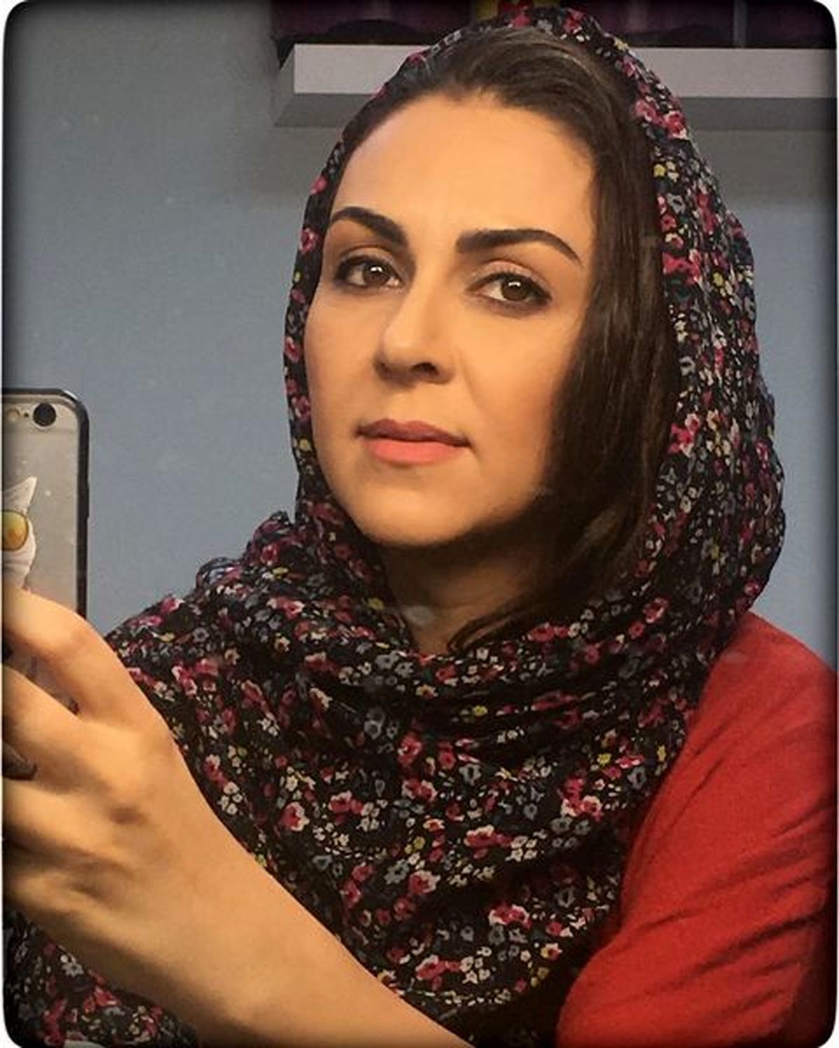 تفریحات سالم شیوا ابراهیمی با سلفی گرفتن 