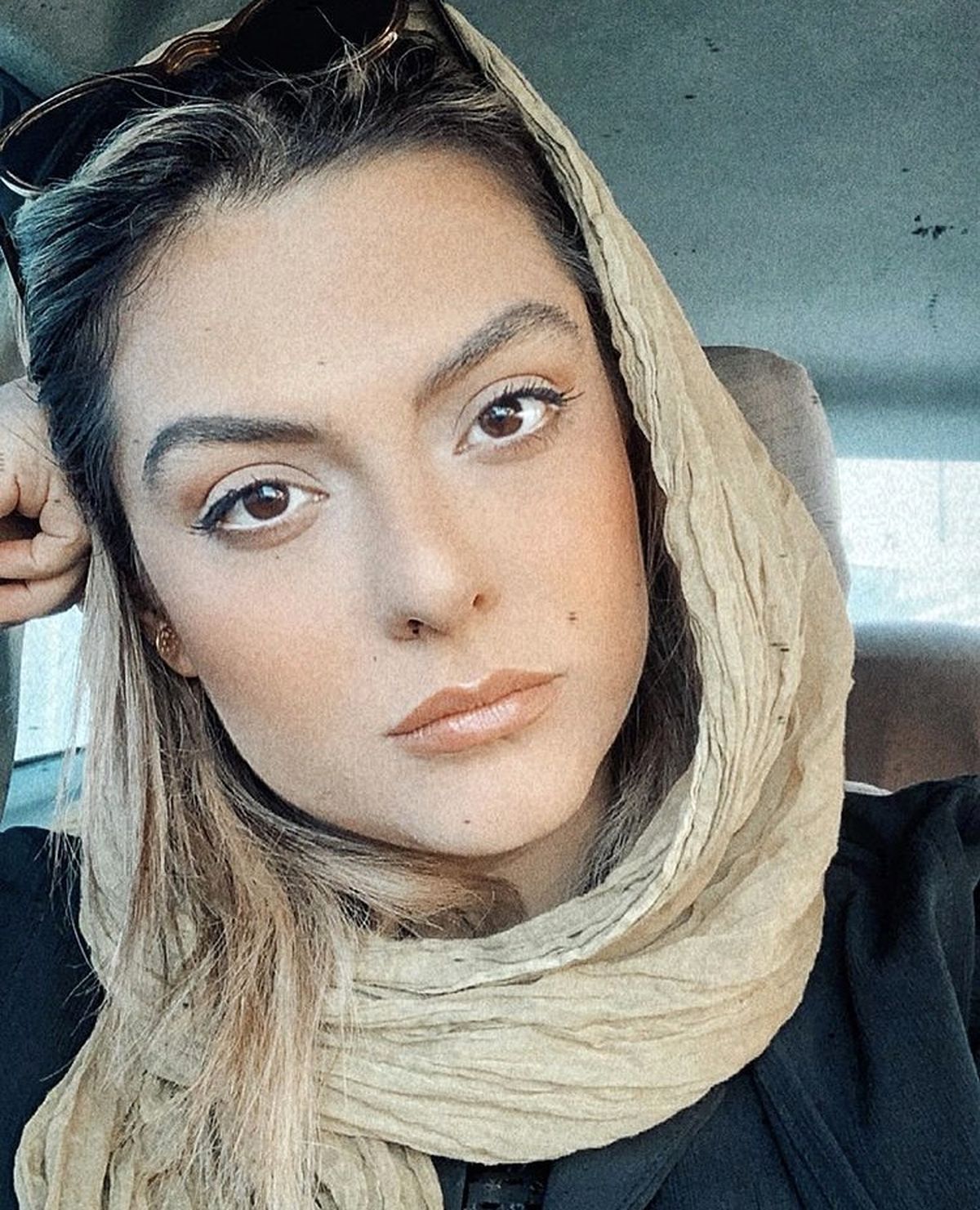 دنیا مدنی هم غمگین شد + عکس