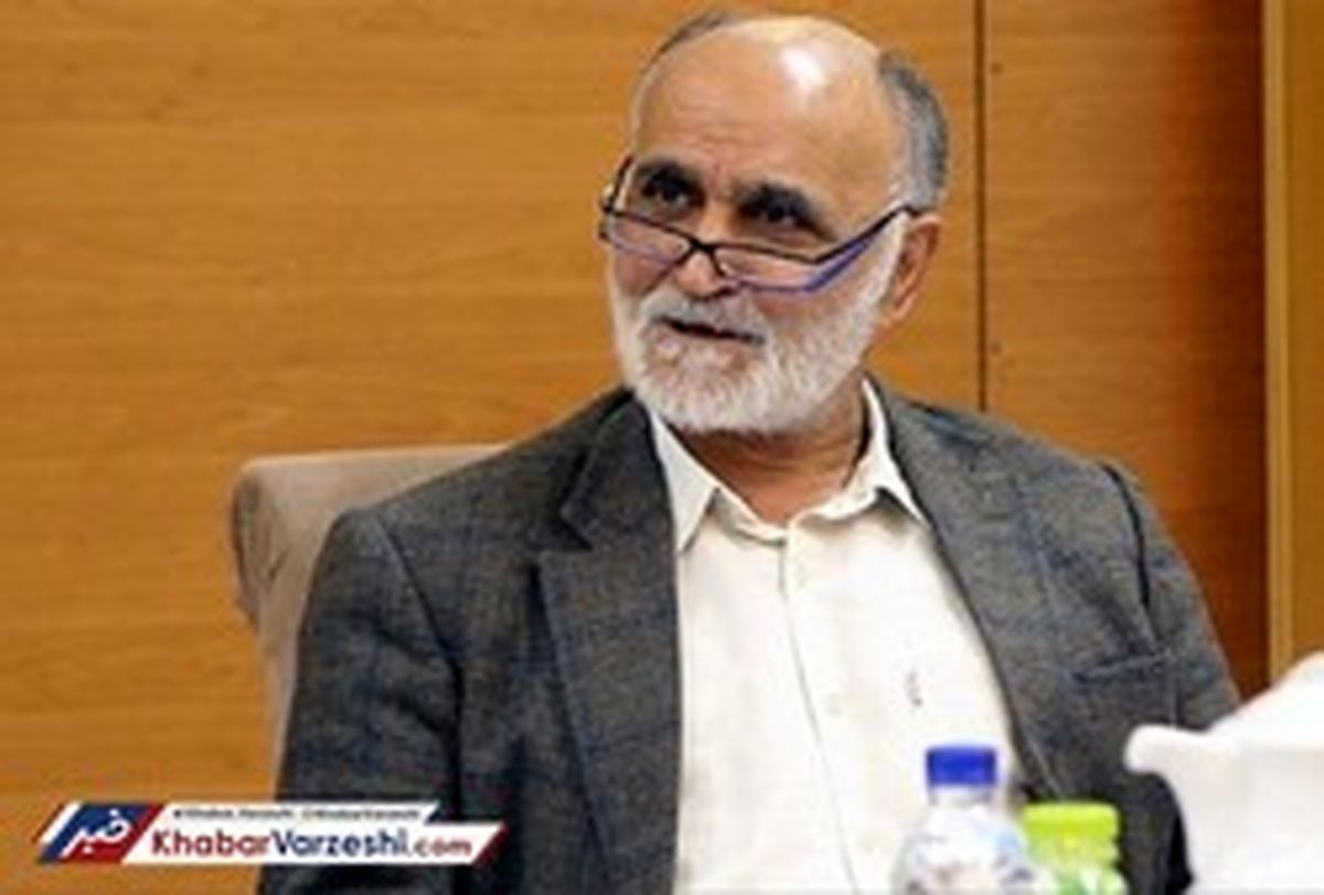 محبوبیت فرهاد مجیدی کمکی به استقلال نمی‌کند