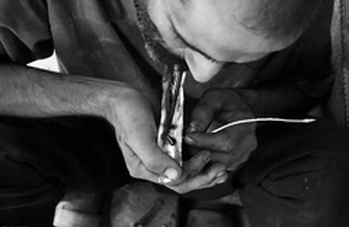 علت گرایش جوانان به مواد روانگردان چیست؟