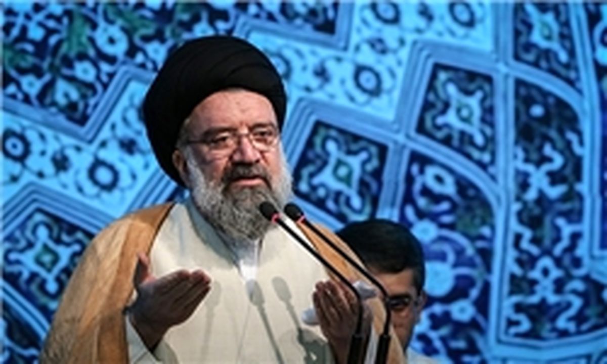 دشمن می‌خواهد مردم را از انقلاب جداکند
