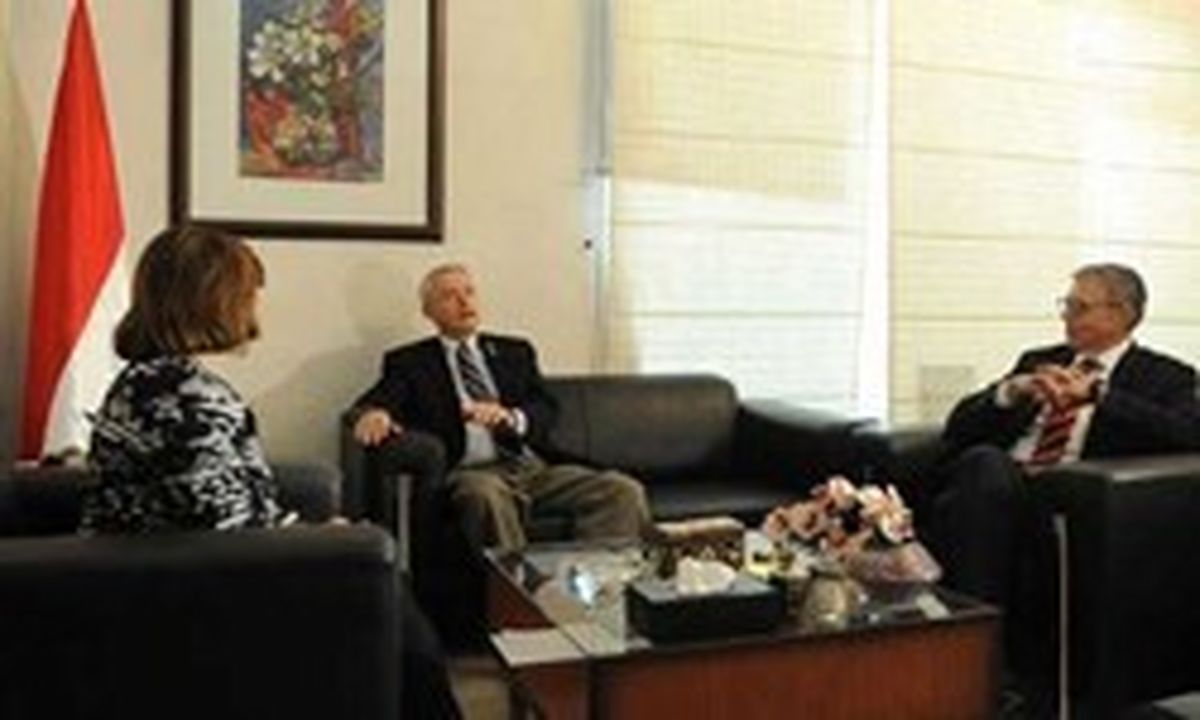سناتور آمریکایی: سوریه حق دارد خاک خود را پس گیرد