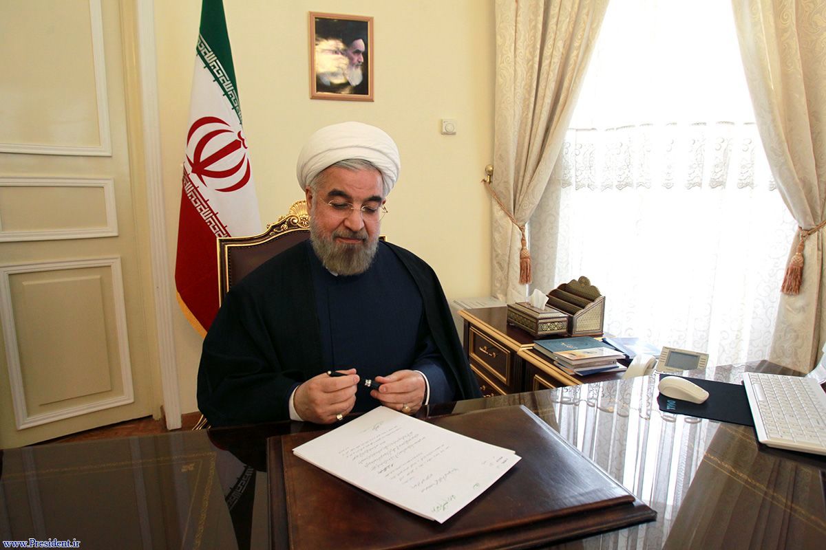 روحانی قهرمانی تیم ملی کشتی آزاد ایران را تبریک گفت
