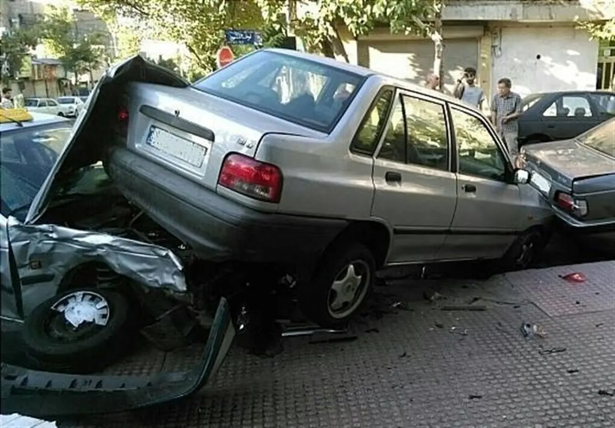 تصادف پنج خودرو در تهرانپارس +عکس
