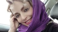 سلفی خانم بازیگر در ماشین شخصی اش + عکس