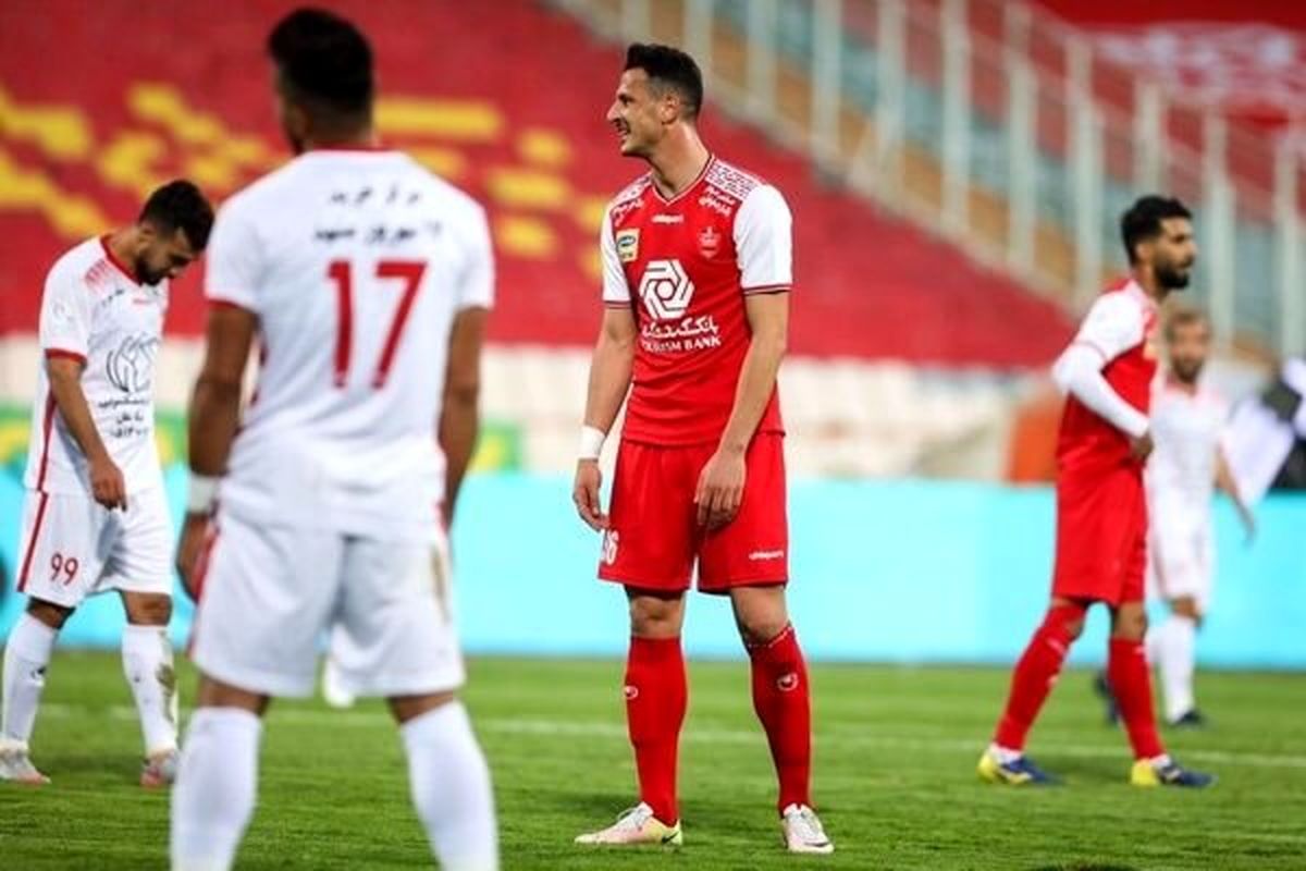 غیبت مهاجم پرسپولیس در بازی با سایپا