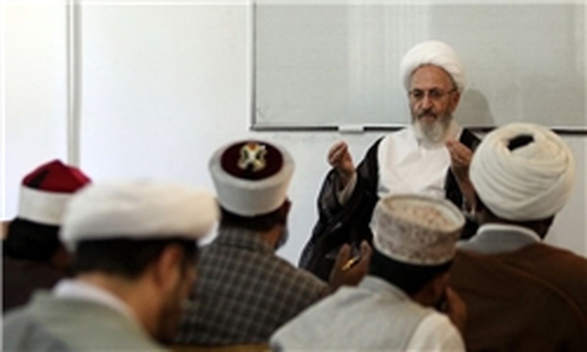 آیت‌الله سبحانی: امروز مکه بدون کعبه یک شهر غربی است