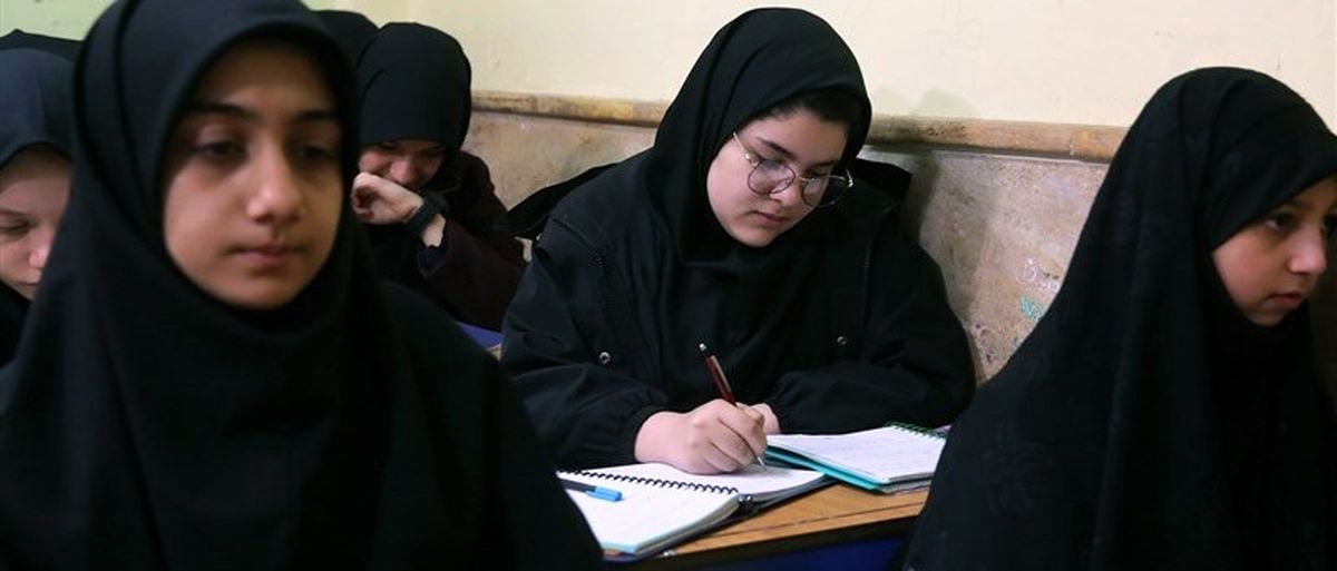 تعیین‌تکلیف‌ پایان یا ادامه سال‌تحصیلی تا ۳۰ فروردین