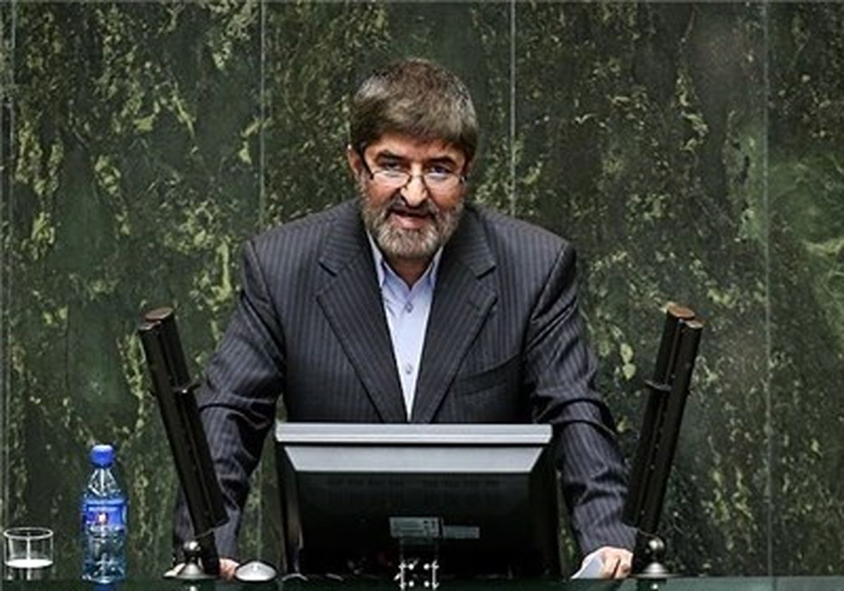 رئیس‌جمهورازایجادتعهدات برای روحانی دست بردارد