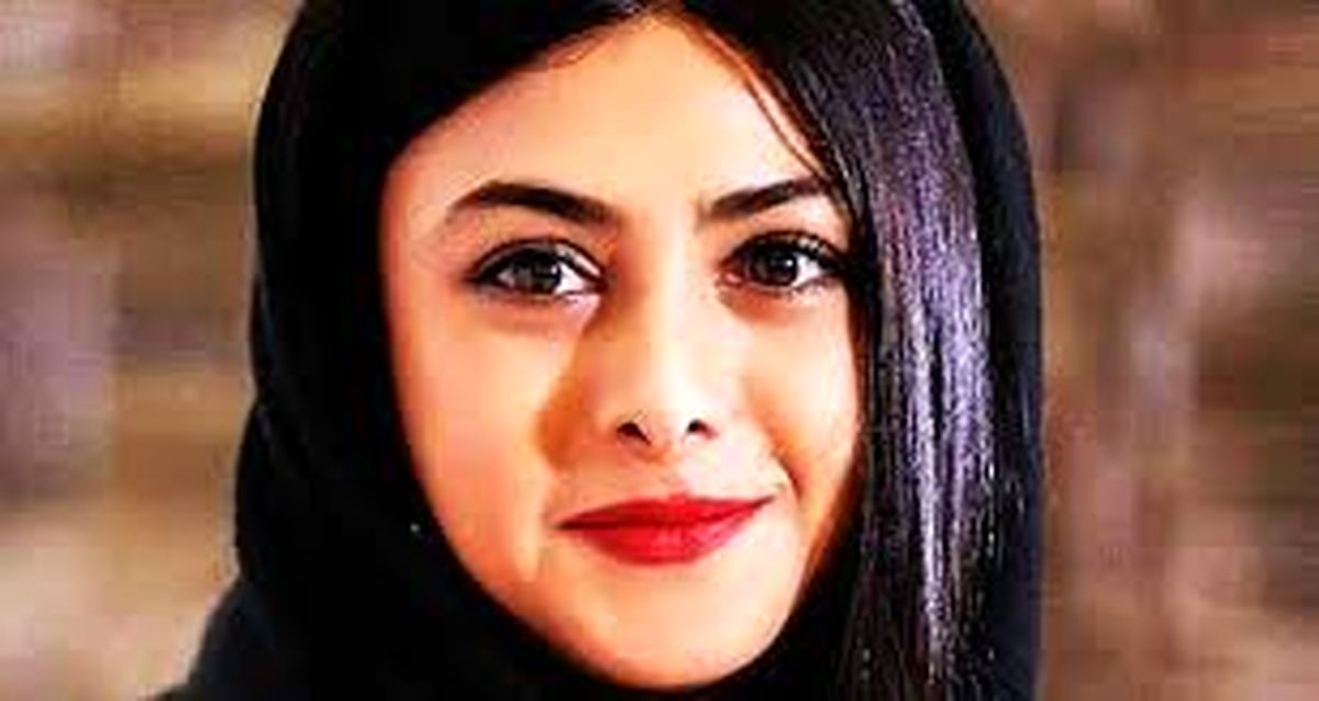 تیپ آزاده صمدی در نهنگ آبی /عکس