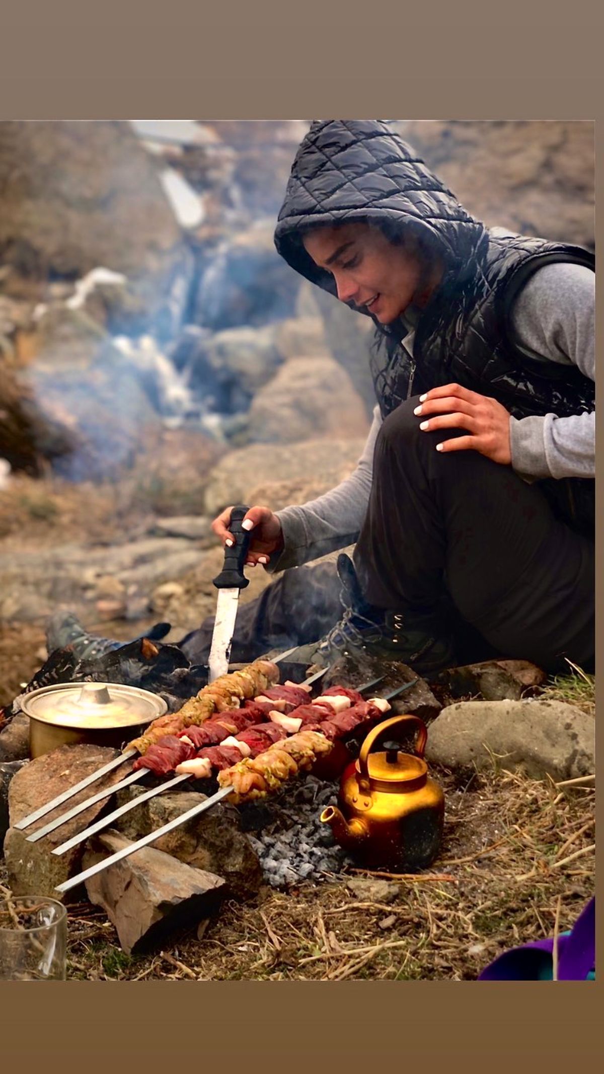 طبیعت گردی تینا آخوندتبار + عکس
