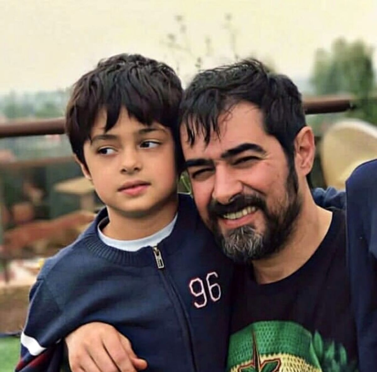 پسر کوچولوی شهاب حسینی در کنار پدرش + عکس