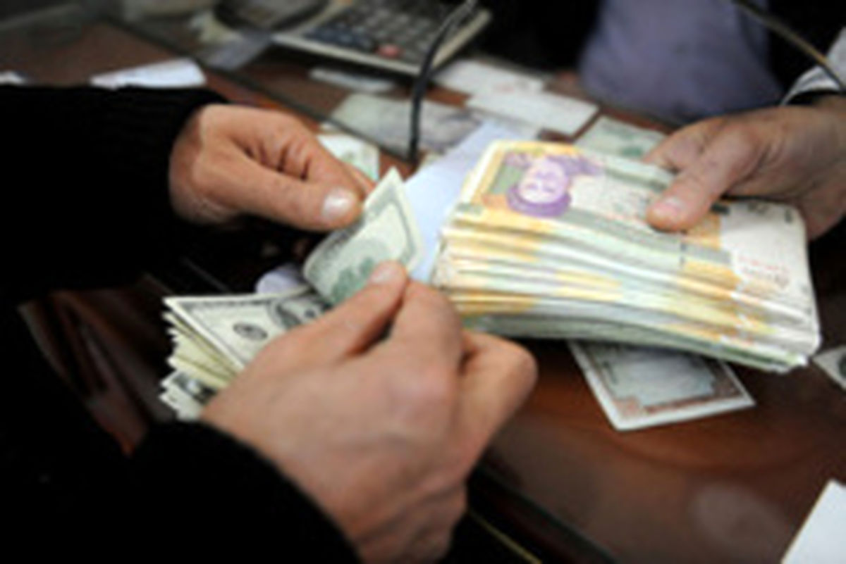 بی تفاوتی "دولت صرافها" به قیمت دلار 