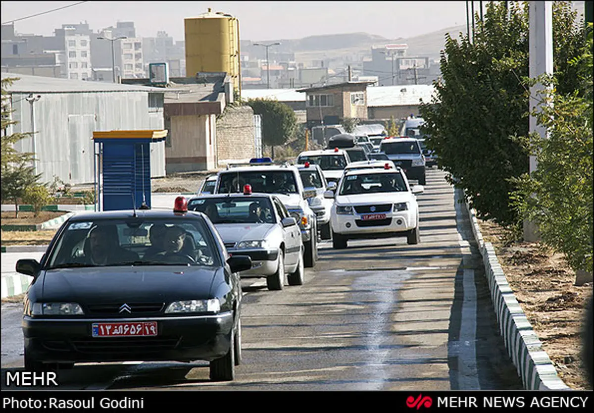 اسکورتهای هاشمی رفسنجانی در خیابان/ فیلم