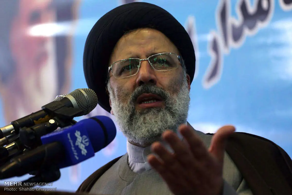 باید بر اساس منزلت جوان، شغلی در شان او وجود داشته باشد