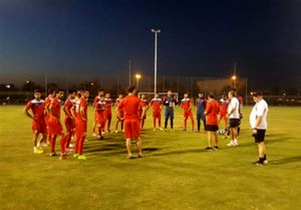 
برگزاری جلسه فنی و آنالیز بازی‌ با الهلال پیش از تمرین پرسپولیسی‌ها
